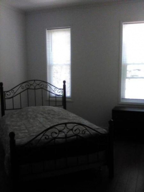 Lovely room available in Queens, Queens
